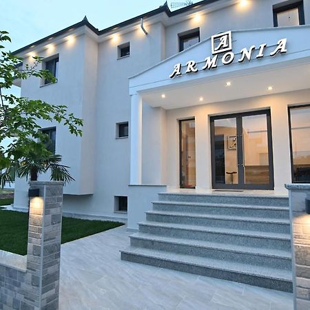 Armonia Luxury Suites Vrasná 외부 사진
