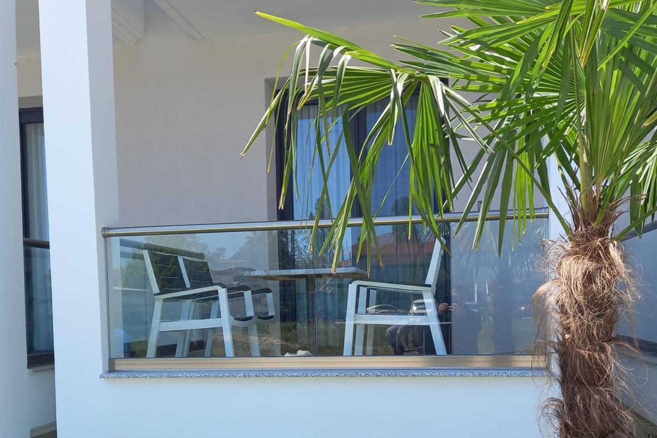 Armonia Luxury Suites Vrasná 외부 사진