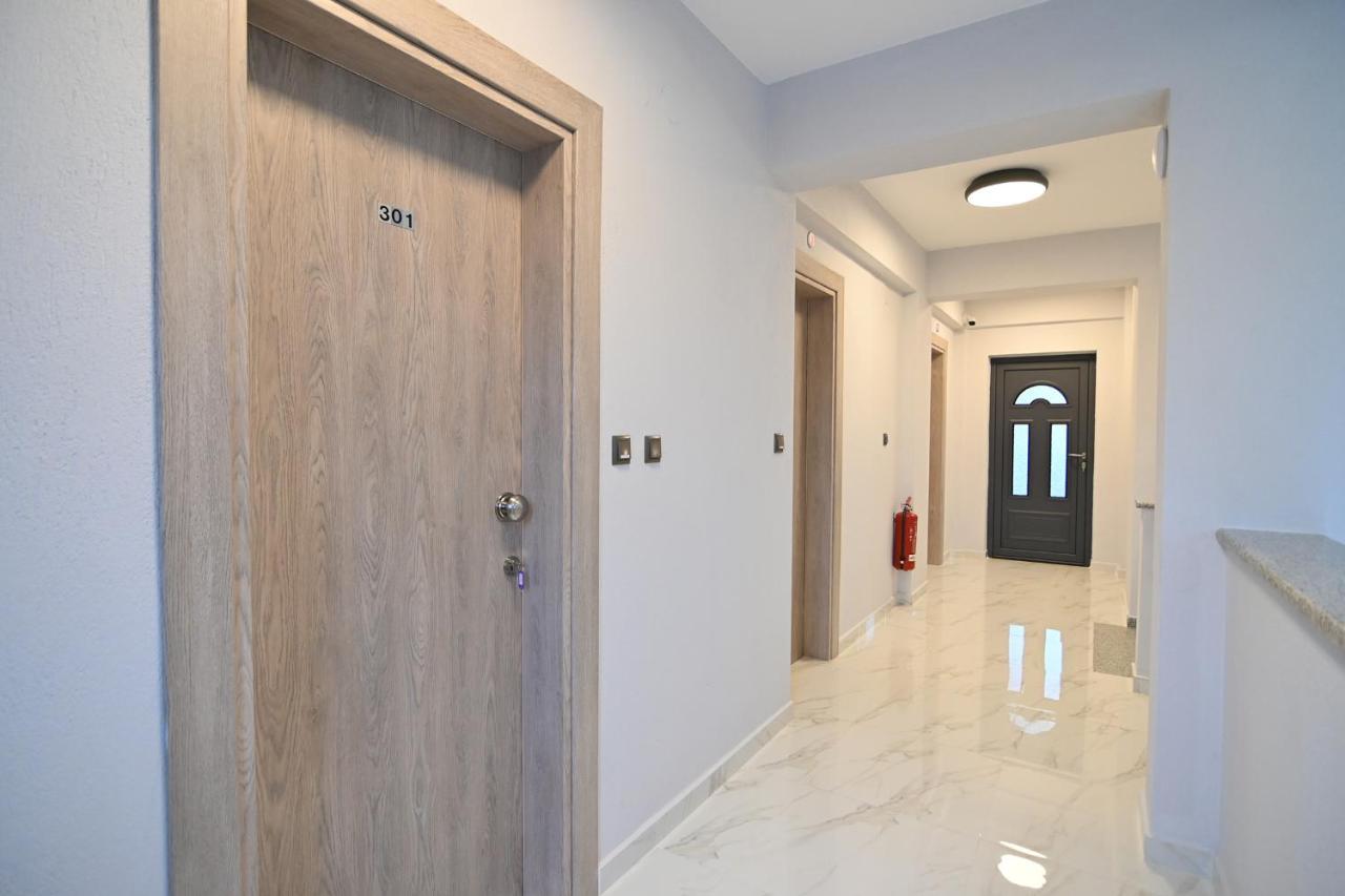 Armonia Luxury Suites Vrasná 외부 사진