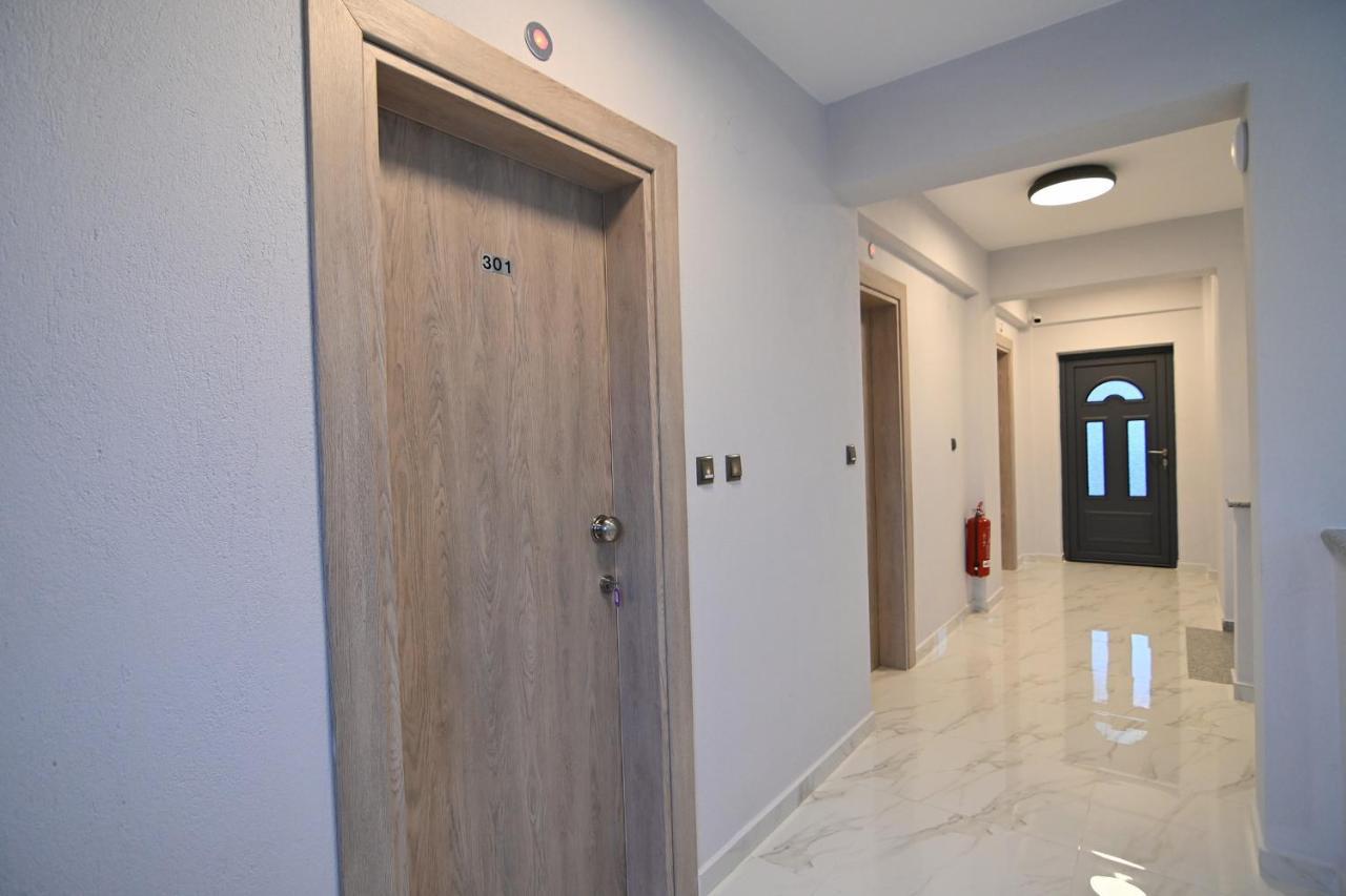 Armonia Luxury Suites Vrasná 외부 사진