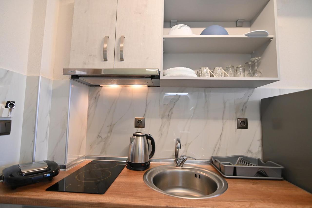 Armonia Luxury Suites Vrasná 외부 사진